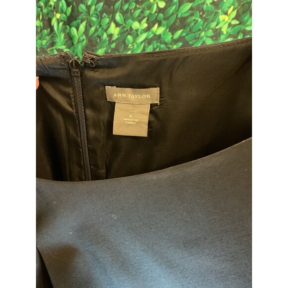 🌺 Ann Taylor Black Wool Blend Sheath Dress –Size 6 –Sleeveless LBD with Pockets - Picture 6 of 7